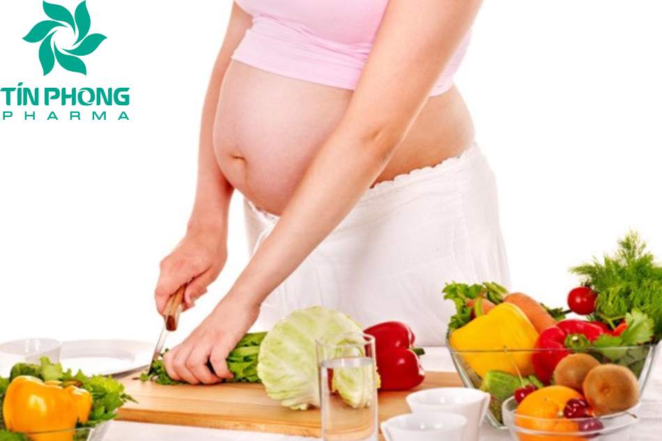 Ba tháng cuối thai kỳ bà bầu nên ăn những gì?