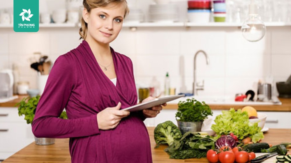 Xây dựng chế độ ăn dinh dưỡng cho bà bầu ở 3 tháng cuối thai kỳ