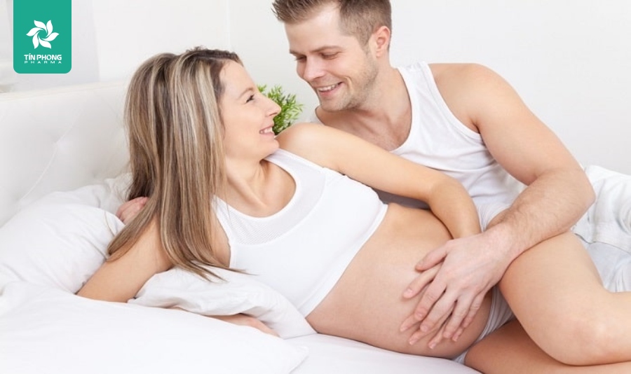Mang thai 3 tháng đầu nếu sức khỏe yếu, tiền sử sinh sản có vấn đề nên kiêng quan hệ tình dục