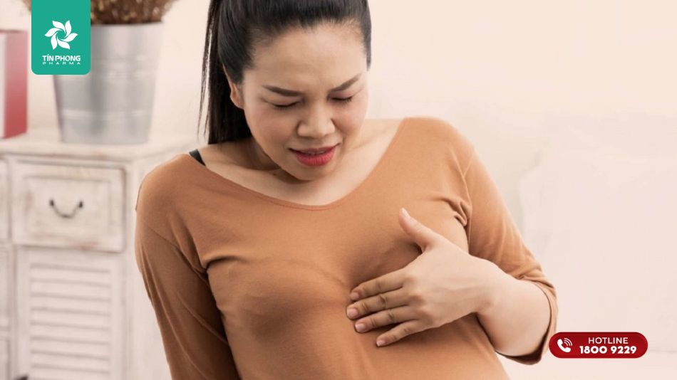 Đau tức ngực là dấu hiệu báo hiệu bạn đang mang thai