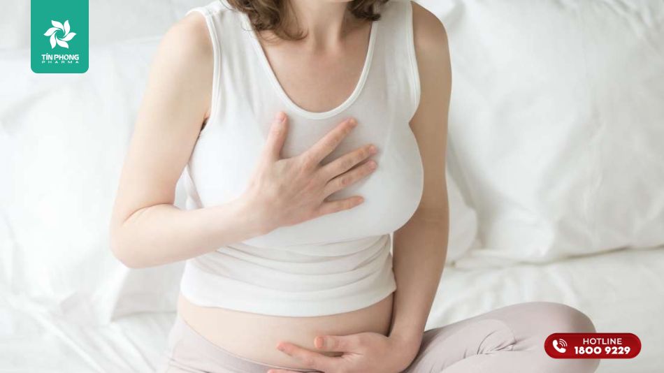 Phân biệt chậm kinh và mang thai dựa vào cảm giác đau tức ngực