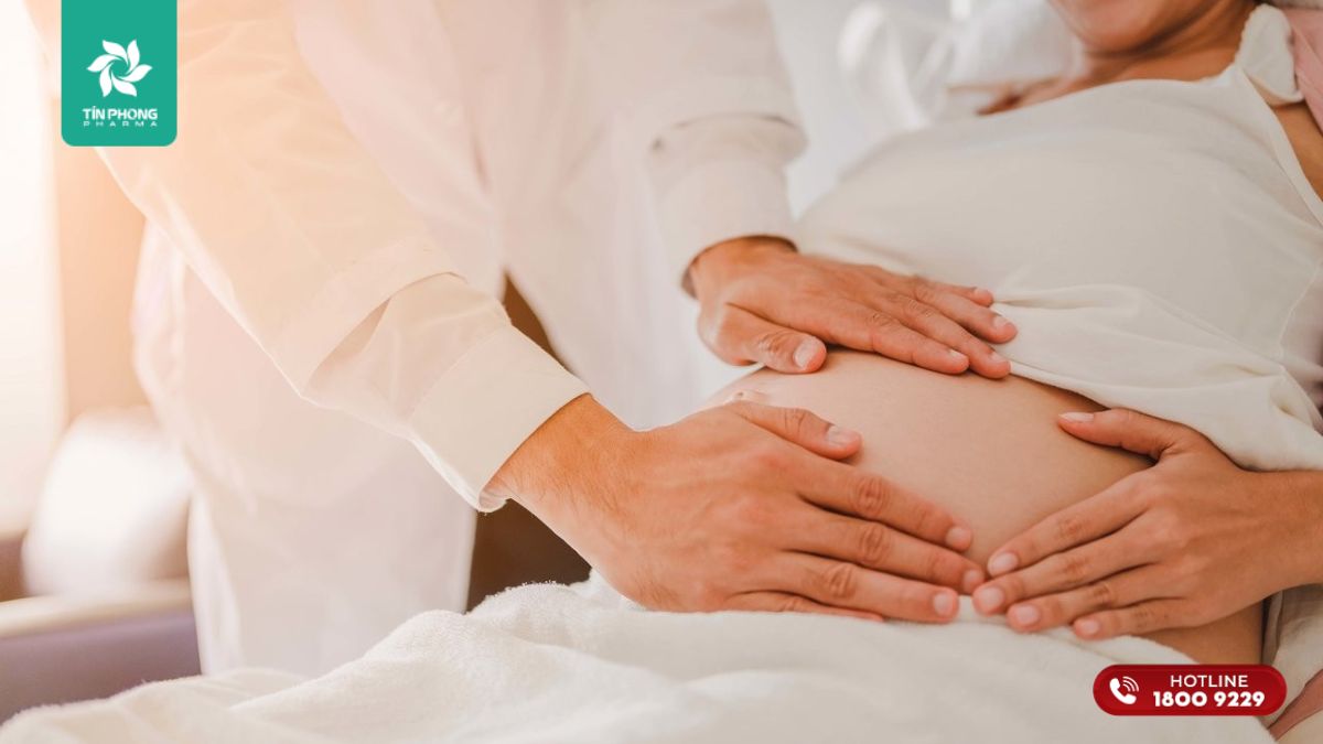 Sinh con là một trong những nguyên nhân chính gây sa tử cung